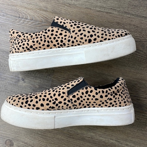 Qupid Shoes - Qupid Women’s Platform Casual Animal Print Slip On Shoes-Leopard Print, size 8